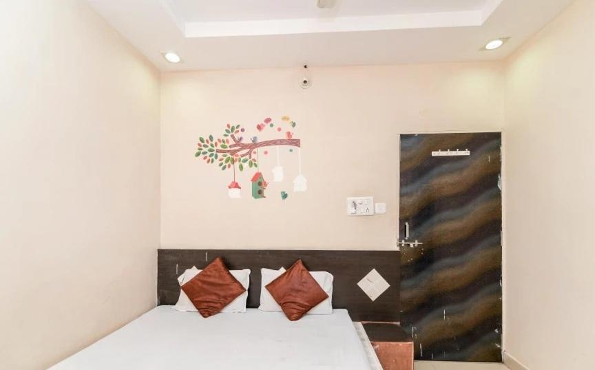 Hotel Rameshwaram Udždžain Exteriér fotografie